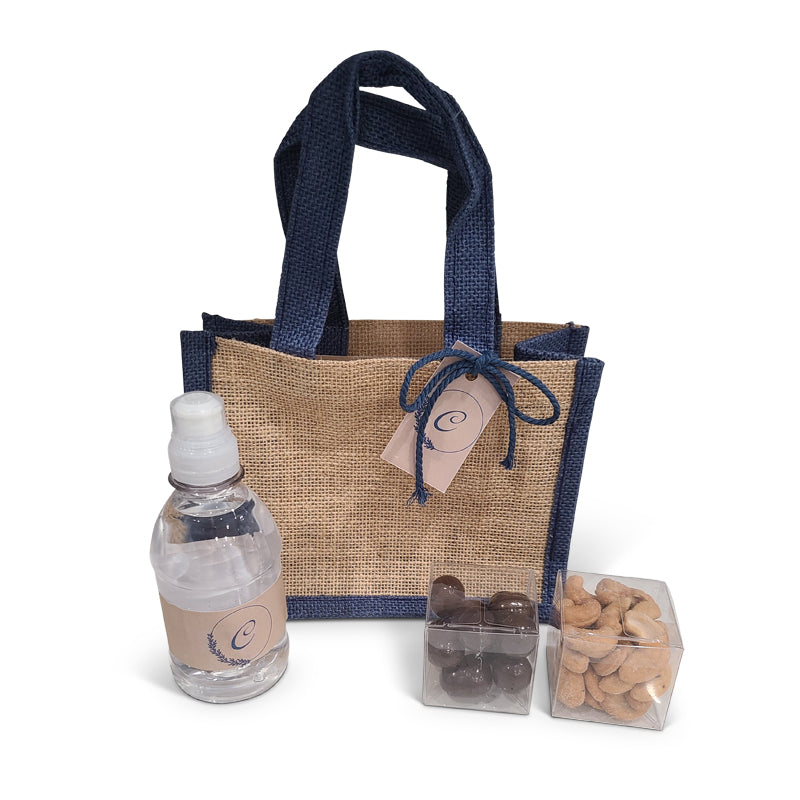 Burlap and navy to go bag