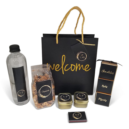 Black & Gold Wreath Design Welcome Bag