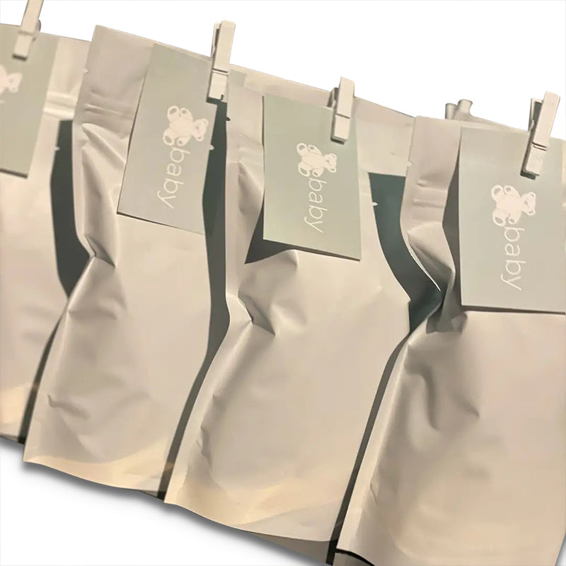 Zipper Vachnacht Bag with personalized tag and clip
