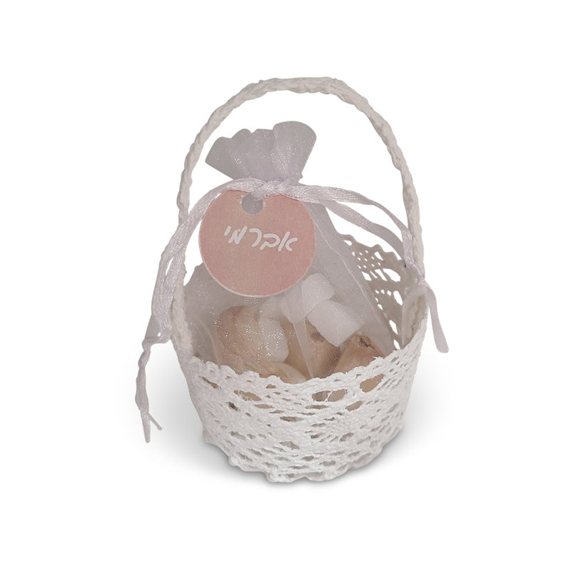 Fafor Mini Mini Lace Favor Baskets with organza bag and personalized tag. (Conten ...