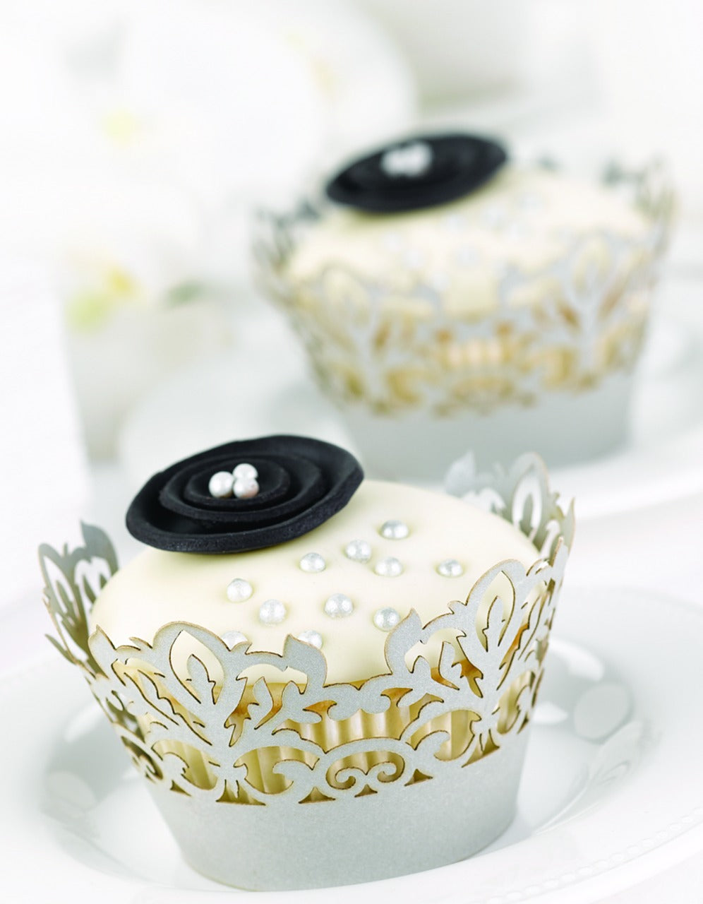 Decorative Cupcake Wraps - Silver 25 pack